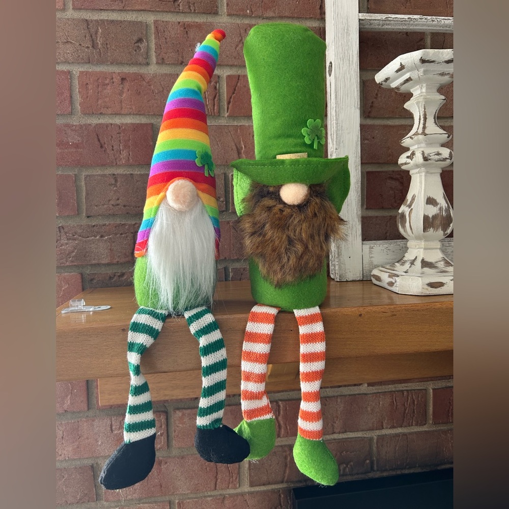 St Patrick’s Day Gnome shelf sitters